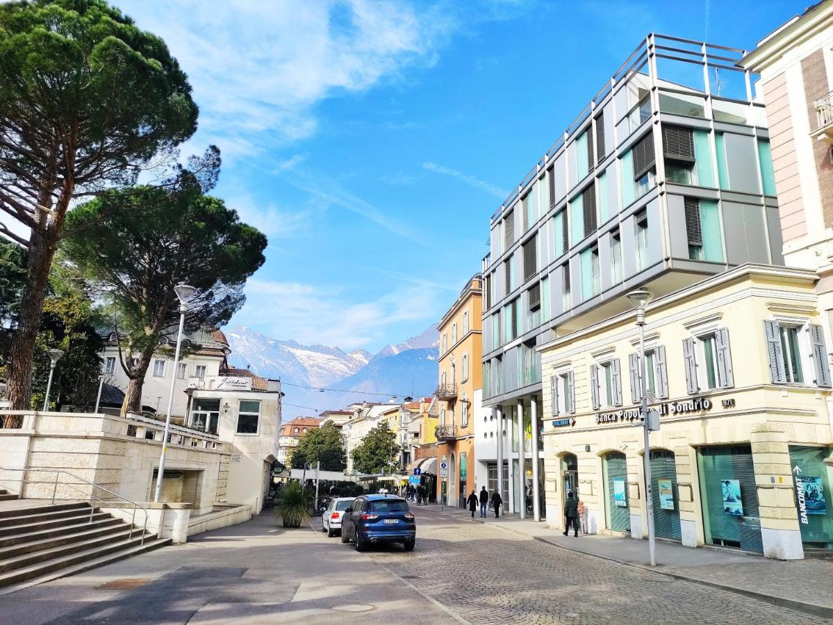 Appartement Luxus Penthouse Mit Terrasse, Garage, Fahrradraum Und Infrarotsauna à Merano Extérieur photo