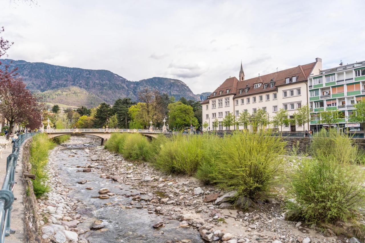 Appartement Luxus Penthouse Mit Terrasse, Garage, Fahrradraum Und Infrarotsauna à Merano Extérieur photo